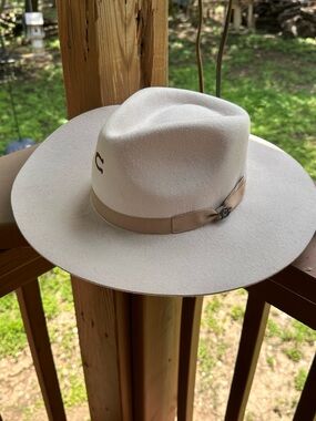 Beige Felt Wide-Brim Hat with Tan Band